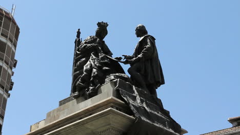 Granada-Isabel-Y-Columbus-Estatua-7