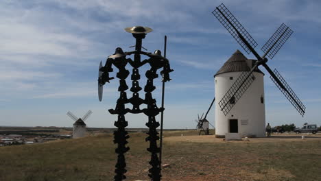 Spanien-Kastilien-Mota-Del-Cuervo-Windmühlen-6