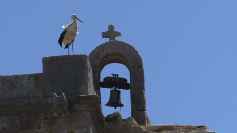 Villatoro-church-and-stork-2