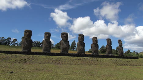 Easter-Island-Ahu-Akivi-seven-moai-clouds-pass-timelapse-16