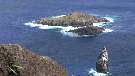 Isla-De-Pascua-Orongo-Motu-Nui-Y-Otras-Islas-De-Aves-3b