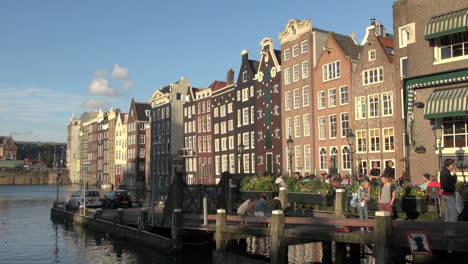 Amsterdam-houses-by-water