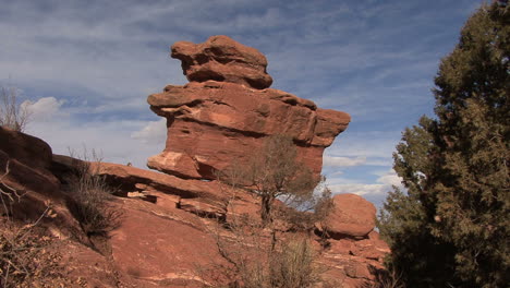 Colorado-Garden-Of-The-Gods-Balancing-Rock