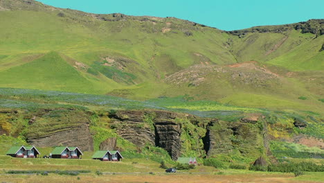 Iceland-Vik-cliff-and-cabins