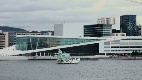 Oslo-opera-house-s2