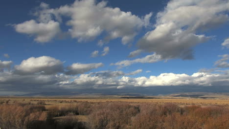Wyoming-landscape-with-clouds