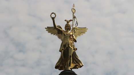 Berlin-Statue-Von-Victoria-Auf-Der-Siegessäule-(Siegessäule)