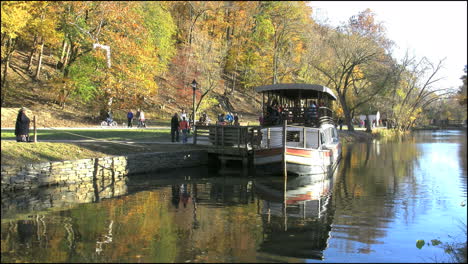 Maryland-Kanalboot-In-Chesapeake