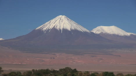 Atacama-Licancabur-Volcano-with-snow-on-summit