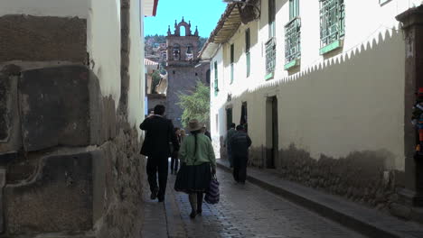 Peru-Cusco-street-leading-to-church-s