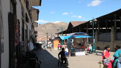 Cusco-street-with-stands-c