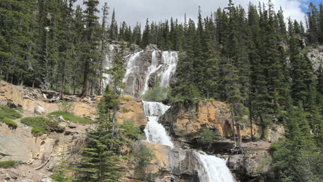Canadian-Rockies-Icefields-Parkway-Tangle-Falls-c