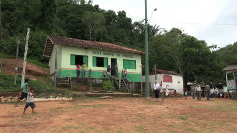 Brazil-Boca-da-Valeria-school