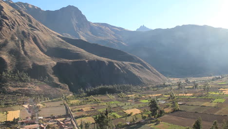 Peru-Sacred-Valley-Ollantaytambo-quilted-farm-land-below-peaks-7