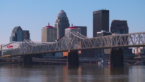 Establishing-shot-of-Louisville-Kentucky-with-Ohio-River-foreground-1