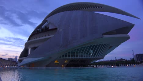 Unusual-futuristic-spaceship-architecture-of-Valencia-Spain-suggests-a-science-fiction-movie-1