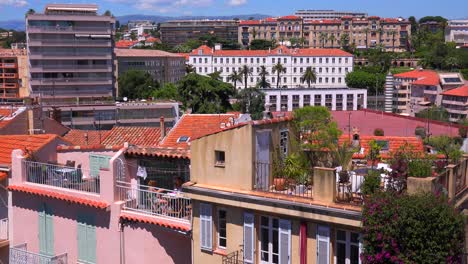 Ein-Blick-über-Das-Stadtbild-Von-Cannes-Frankreich-1