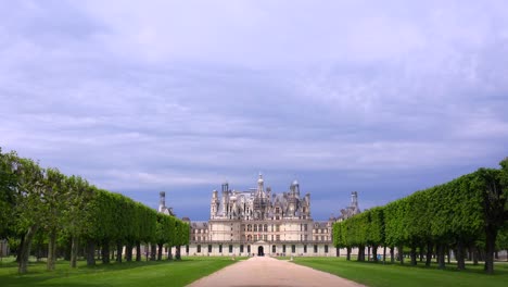 Distant-shot-of-the-beautiful-chateau-of-Chambord-in-the-Loire-Valley-in-France-1