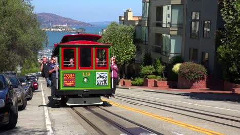 A-cable-car-rises-over-a-hill-in-San-Francisco-1