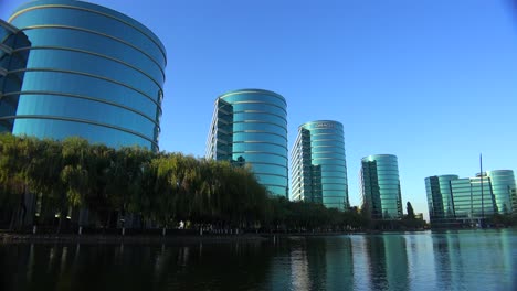Establishing-shot-of-Oracle-Headquarters-in-Silicon-Valley-California-in-golden-light-2