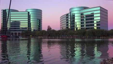 Establishing-shot-of-Oracle-Headquarters-in-Silicon-Valley-California-in-golden-light-7