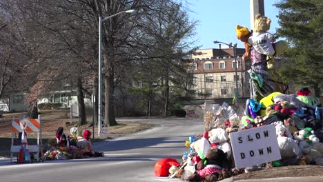 A-makeshift-memorial-for-Michael-Brown-shooting-victim-in-Ferguson-Missouri-5