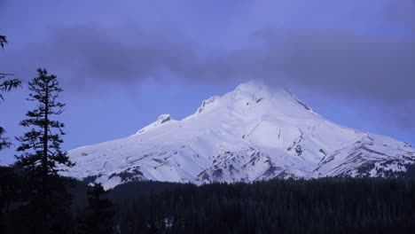 Time-lapse-of-clouds-moving-across-the-summit-of-Mt-Hood-Oregon
