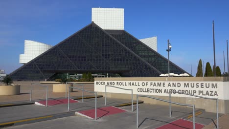 Establishing-shot-of-the-Rock-and-Roll-Hall-of-Fame-in-Cleveland-Ohio