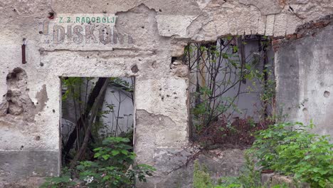 Ruined-buildings-from-the-war-in-downtown-Mostar-Bosnia-Herzegovina--4