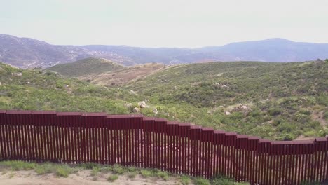Aerial-along-the-US-Mexico-border-wall