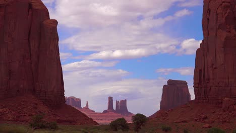 Establishing-shot-of-Monument-Valley-Navajo-Tribal-Park-Utah