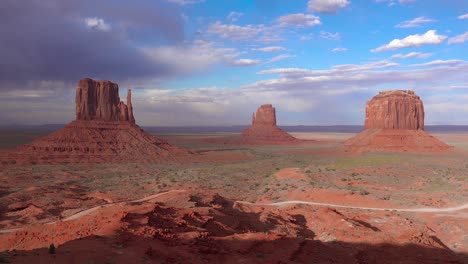 Gründungsaufnahme-Des-Monument-Valley-Navajo-Tribal-Park-Utah-2