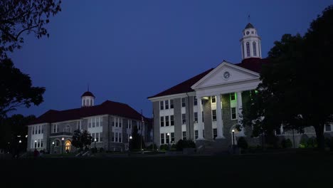 Night-on-a-generic-college-or-university-campus-at-James-Madison-University-Virginia