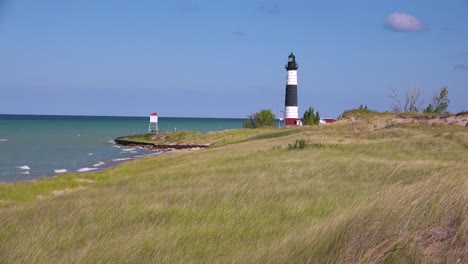 Der-Große-Sable-Point-Lighthouse-In-Der-Nähe-Von-Ludington-Michigan-Ist-Ein-Wunderschönes-Wahrzeichen-Der-Great-Lakes-4