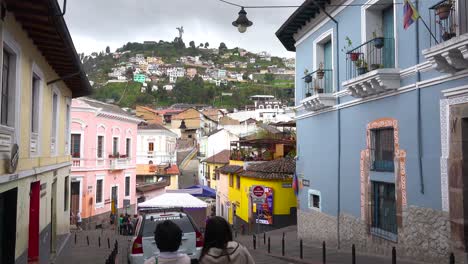 Establishing-shot-of-the-La-Mariscal-tourist-district-in-Quito-Ecuador