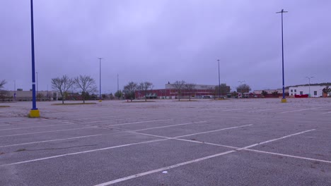 2017---Macys-closes-some-stores-around-America-resulting-in-empty-malls-and-abandoned-parking-lots