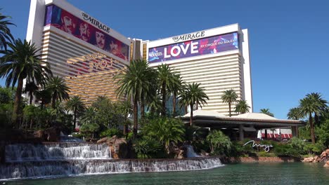 Establishing-shot-of-the-Mirage-hotel-and-casino-in-Las-Vegas
