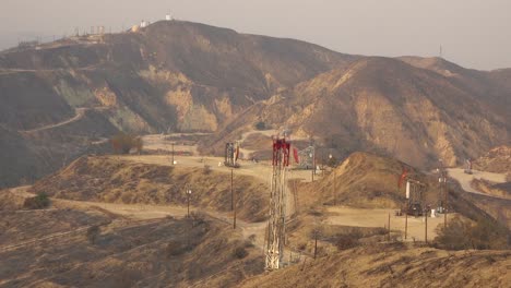 Feuer-Vernarbt-Die-Hügel-Der-Ölfelder-Und-Wildnis-Zwischen-Ventura-Und-Ojai-Kalifornien-Im-Jahr-2017