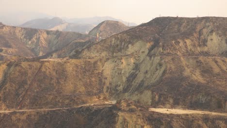 Feuer-Vernarbt-Die-Hügel-Der-Ölfelder-Und-Wildnis-Zwischen-Ventura-Und-Ojai-Kalifornien-Im-Jahr-2017-3