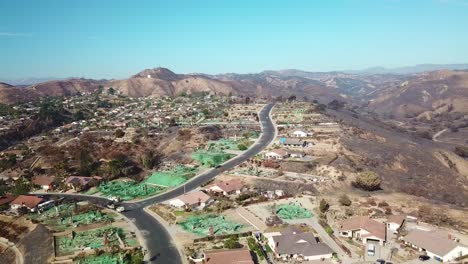 2017---Antena-Sobre-Un-Vecindario-En-Ventura-California-Destruido-Por-El-Incendio-De-Thomas