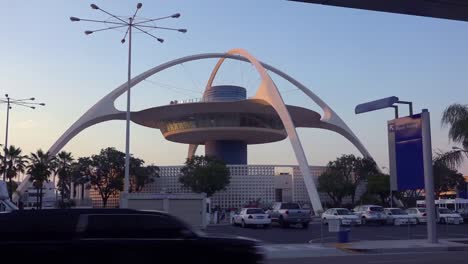 Establishing-shot-of-the-Theme-Building-futuristic-space-age-restaurant-at-Los-Angeles-International-Airport