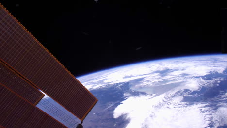 Die-Erde-Und-Die-Wolken-Von-Der-Internationalen-Raumstation