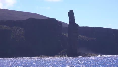 The-old-man-of-hoy-rock-formation-in-the-Orkney-Islands-of-Great-Britain