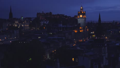 An-establishing-shot-of-Edinburgh-Scotland-at-night-2