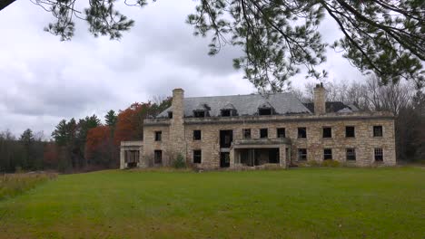 An-abandoned-and-spooky-old-boarding-school-in-the-countryside