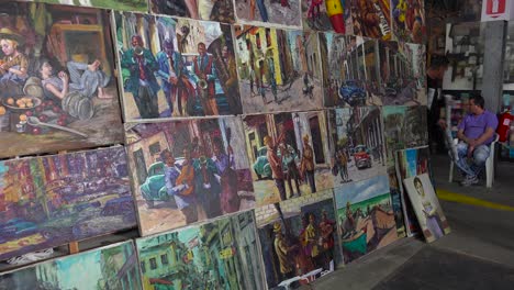Künstler-Zeigen-Ihre-Gemälde-In-Einer-Touristengalerie-In-Havanna-Kuba