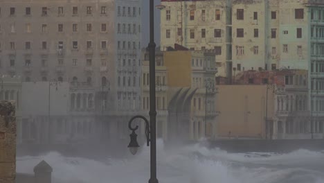 The-waterfront-promenade-of-the-Malecon-in-Havana-Cuba-takes-a-beating-during-a-huge-winter-storm-5