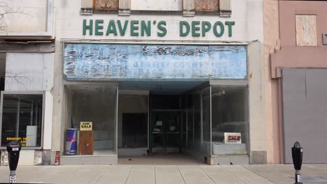 Heaven's-Depot-is-an-abandoned-storefront-in-Montgomery-Alabama