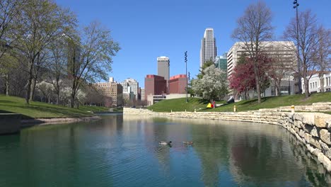 Establishing-shot-of-downtown-Omaha-Nebraska