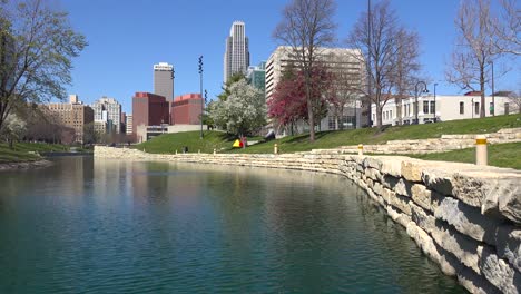 Toma-De-Establecimiento-Del-Centro-De-Omaha-Nebraska-2